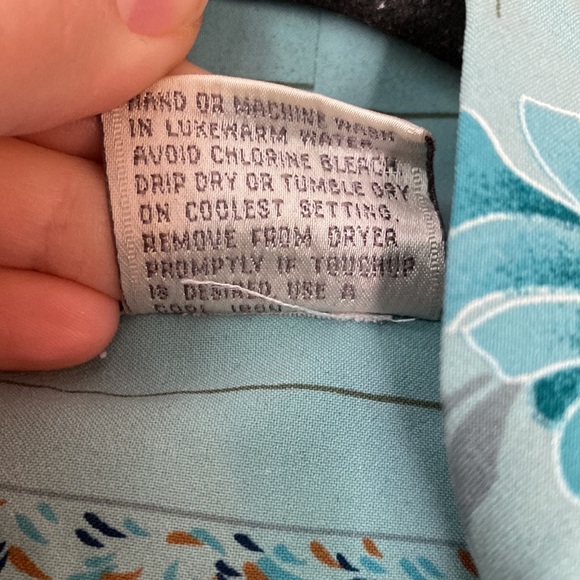 Vintage Neck Bow Blouse - Picture 3 of 10